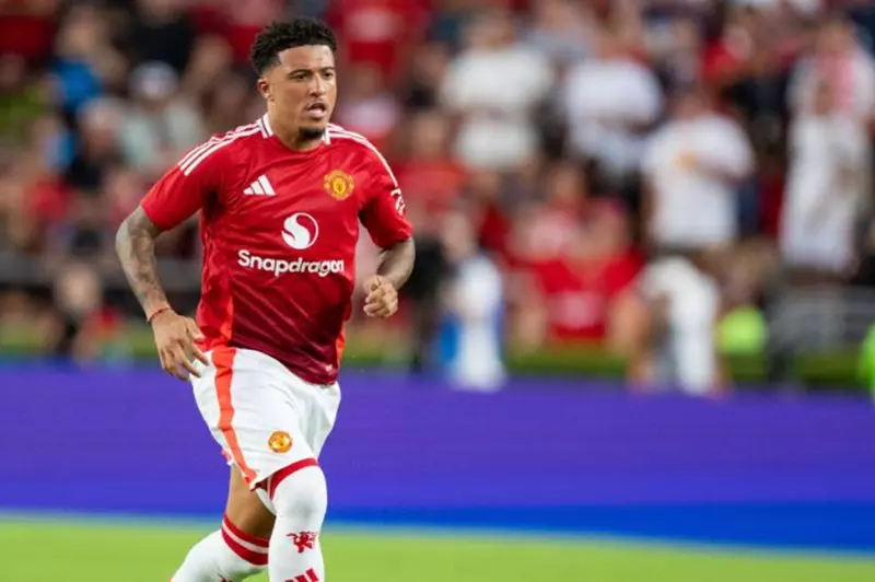 أزمة رواتب اللاعبين وتأثيرها على صفقات الانتقال في كرة القدم